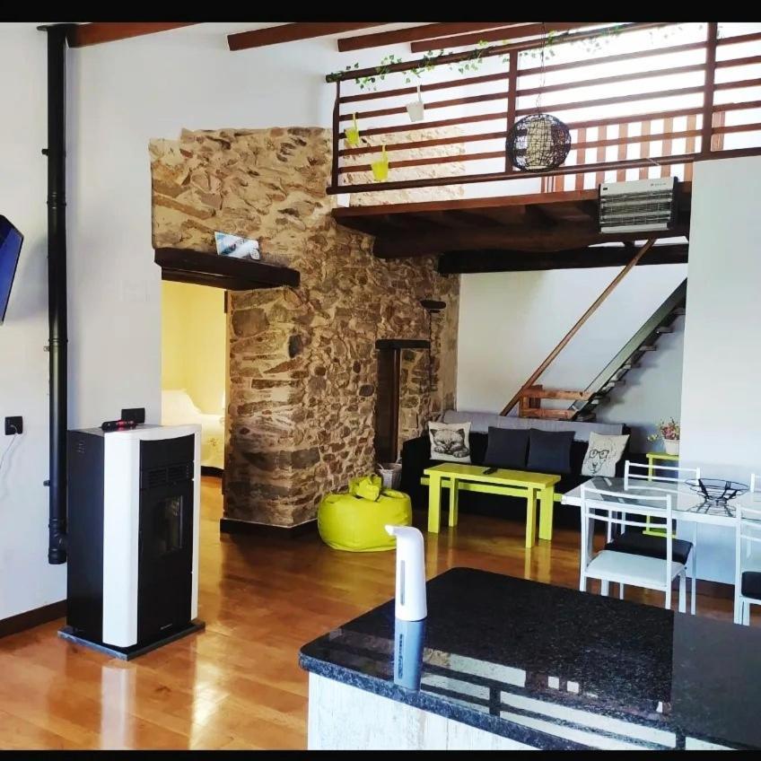 Casa Pozas * Distriz